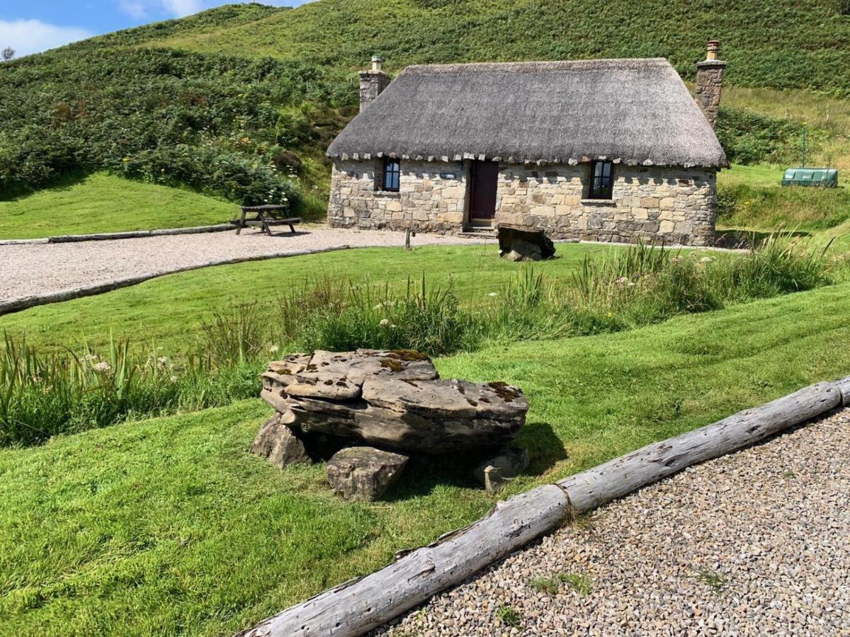 Tigh Mairi At Mary'S Thatched Cottages Elgol Eksteriør bilde